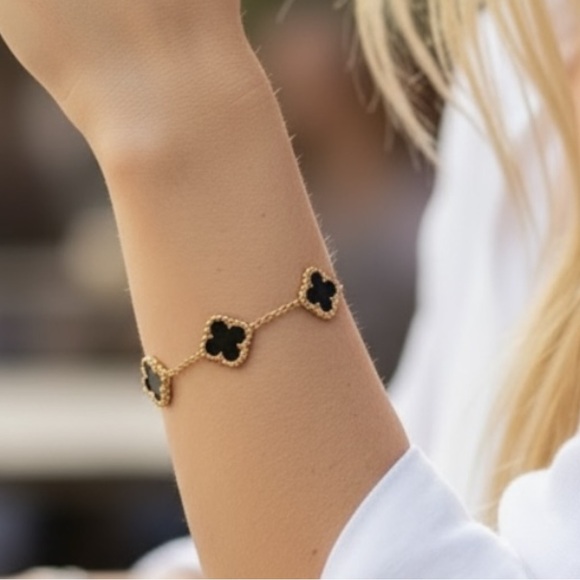 Rachel Zoe Elegant Gold and Black Clover Bracelet - Picture 3 of 6